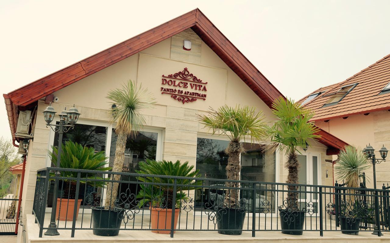 Hotel Dolce Vita Balatonkenese Eksteriør billede