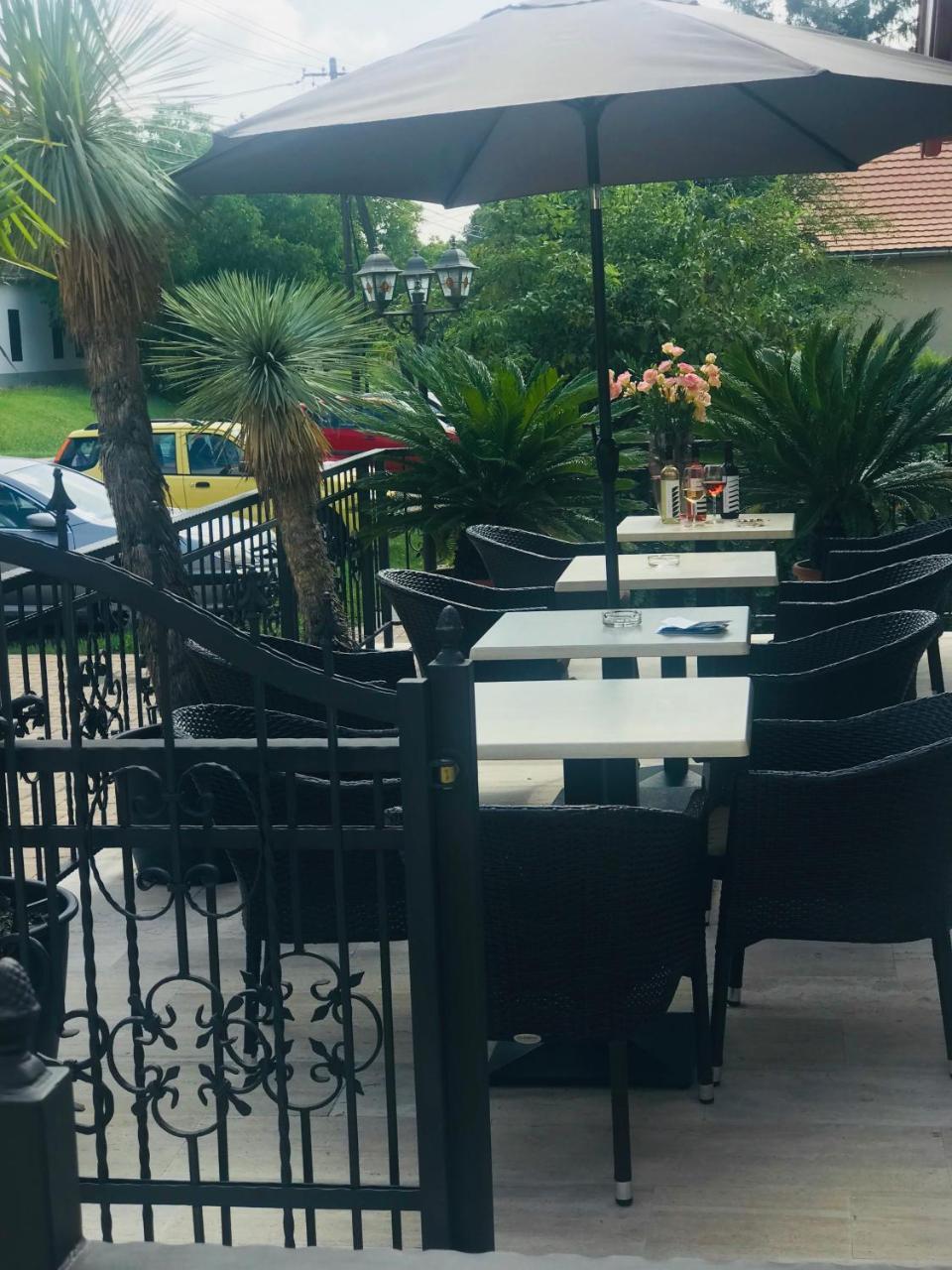 Hotel Dolce Vita Balatonkenese Eksteriør billede